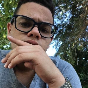 Meet your Posher, Victor